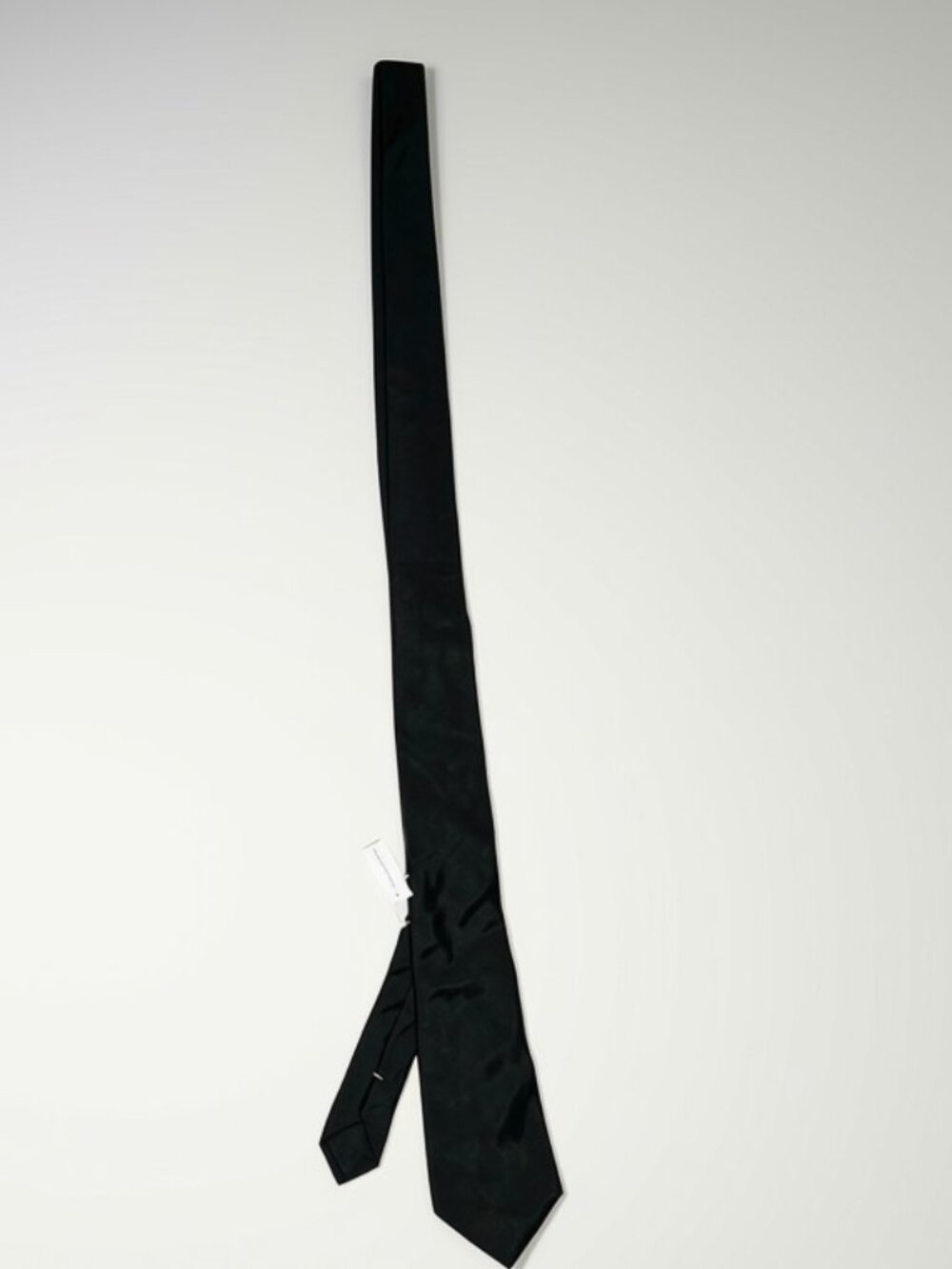 NEW Banana Republic Black Arvo Italian Silk Tie - Picture 3 of 4